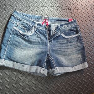 Casual Women's Dark Blue Denim Cuffed Shorts - Unknown Brand